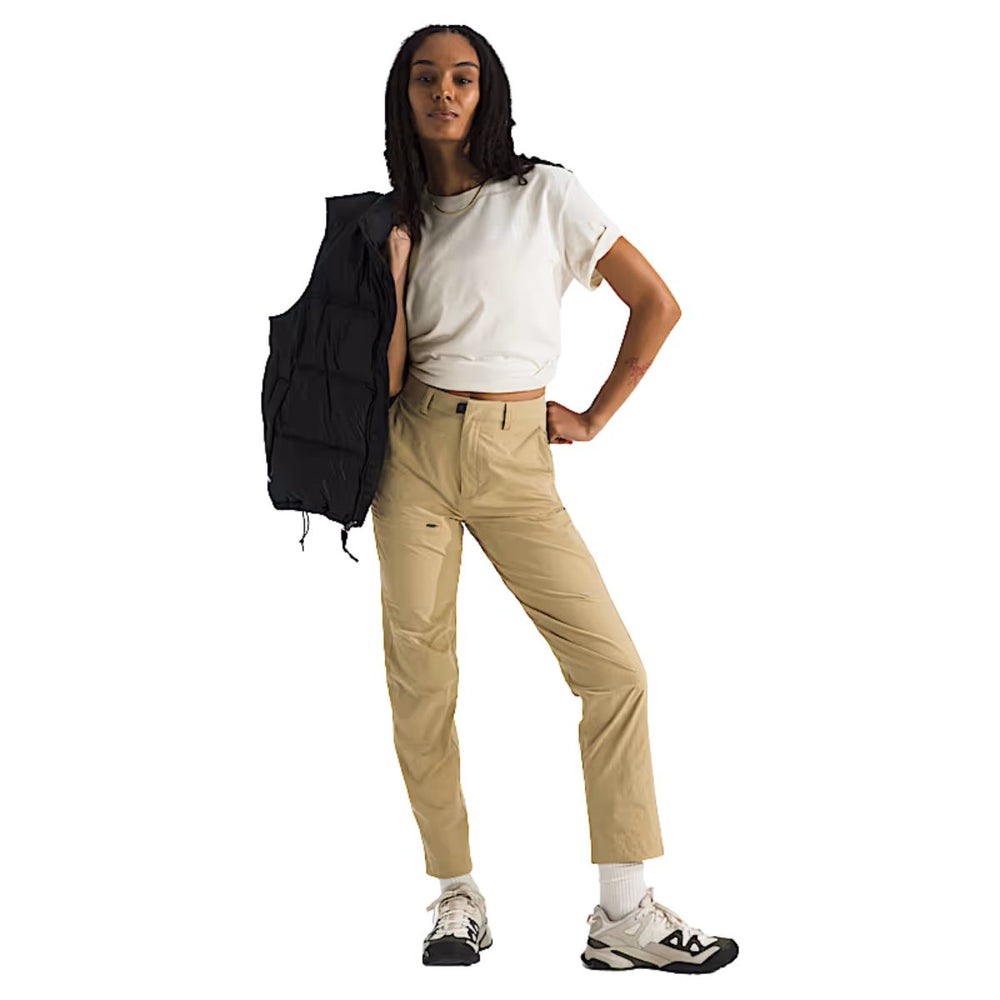 The North Face Women's Evolution Box NSE Short Sleeve Tee